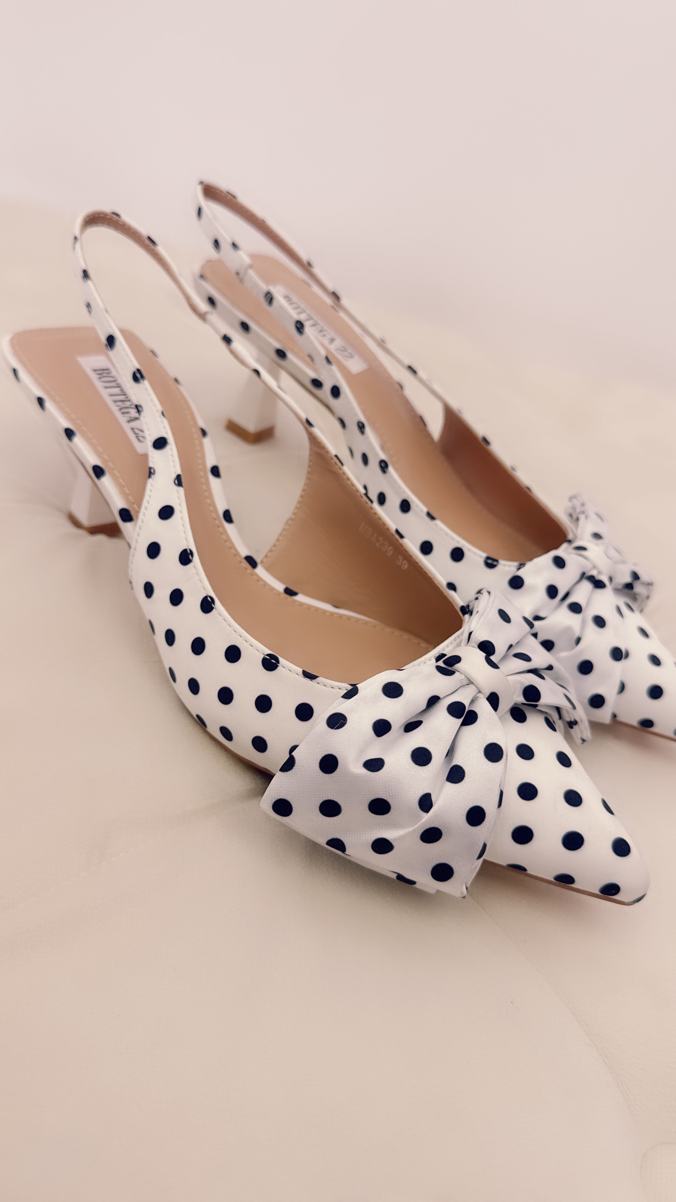 Slingback pois MBA239