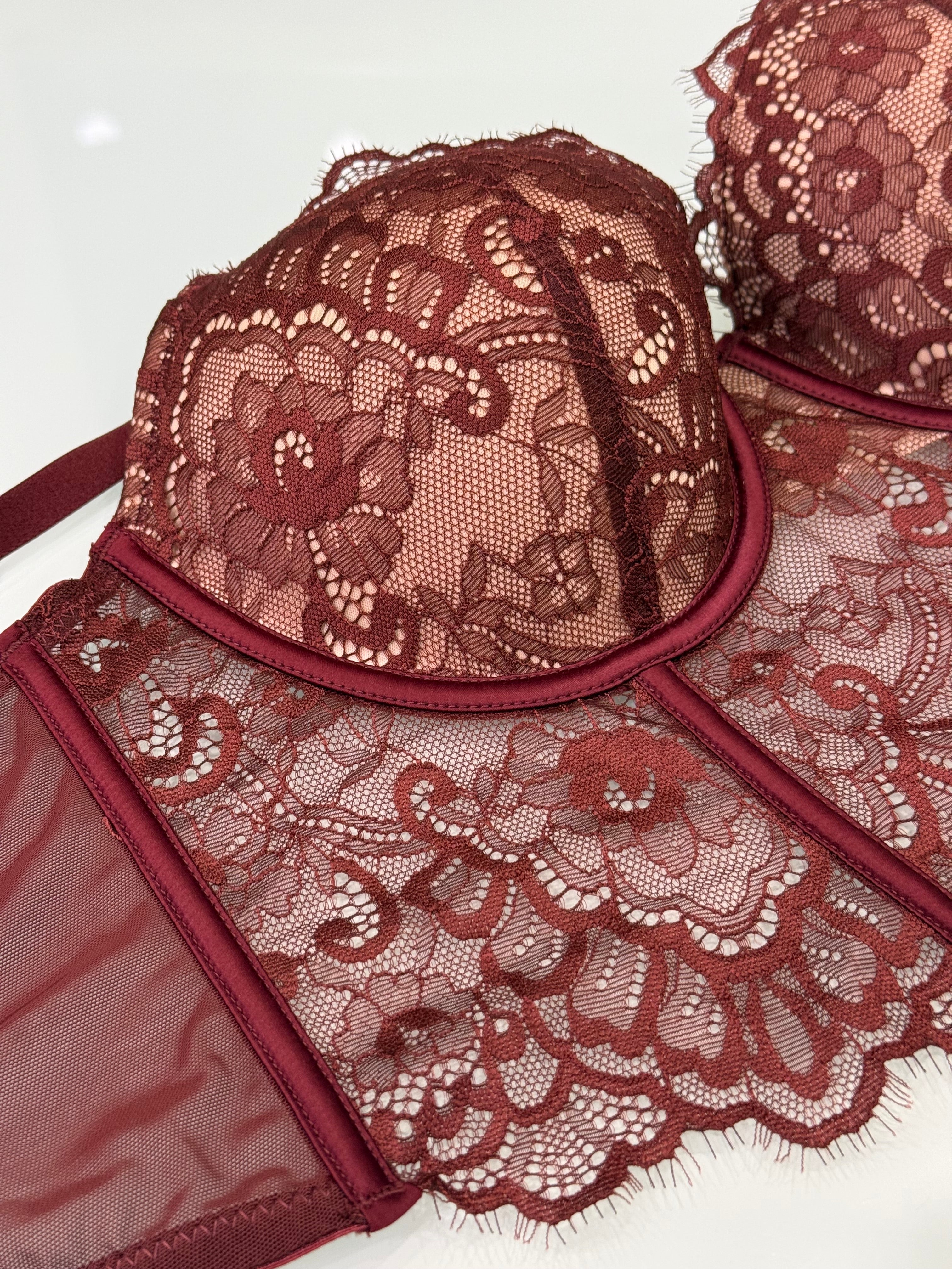 Set lingerie Borgogna