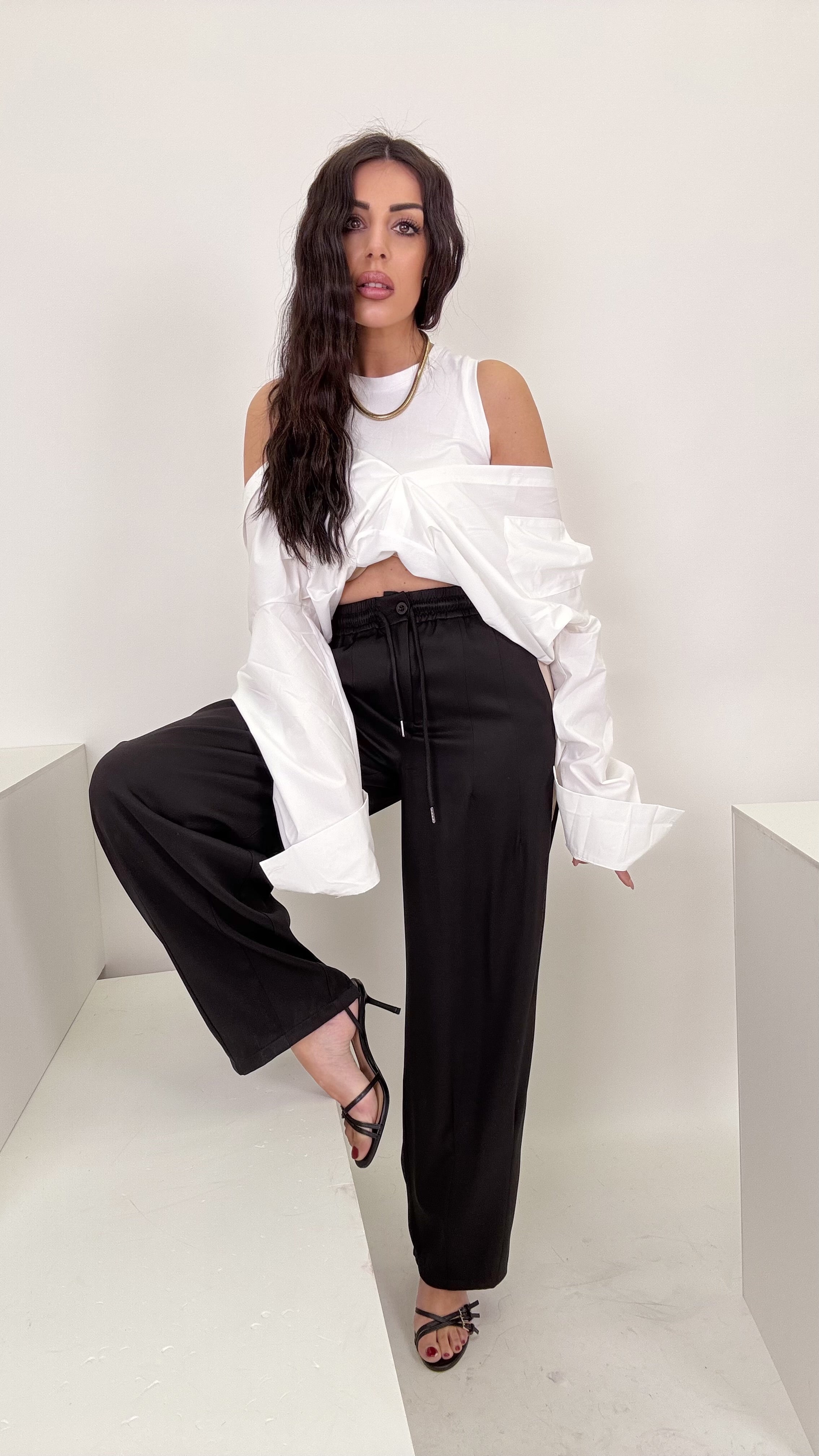 Camicia canotta integrata bianca