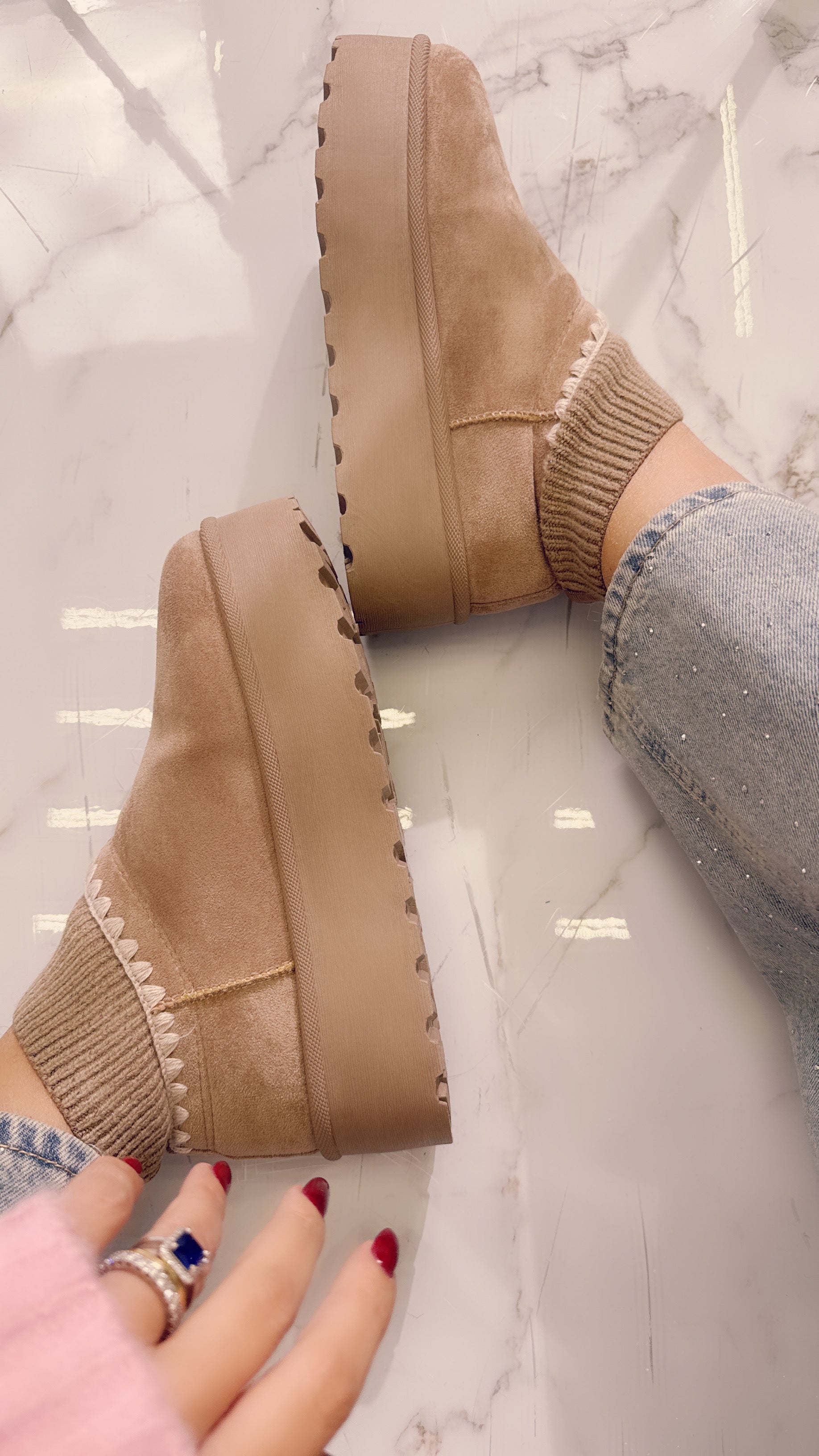 Stivaletto con calzino beige 80153