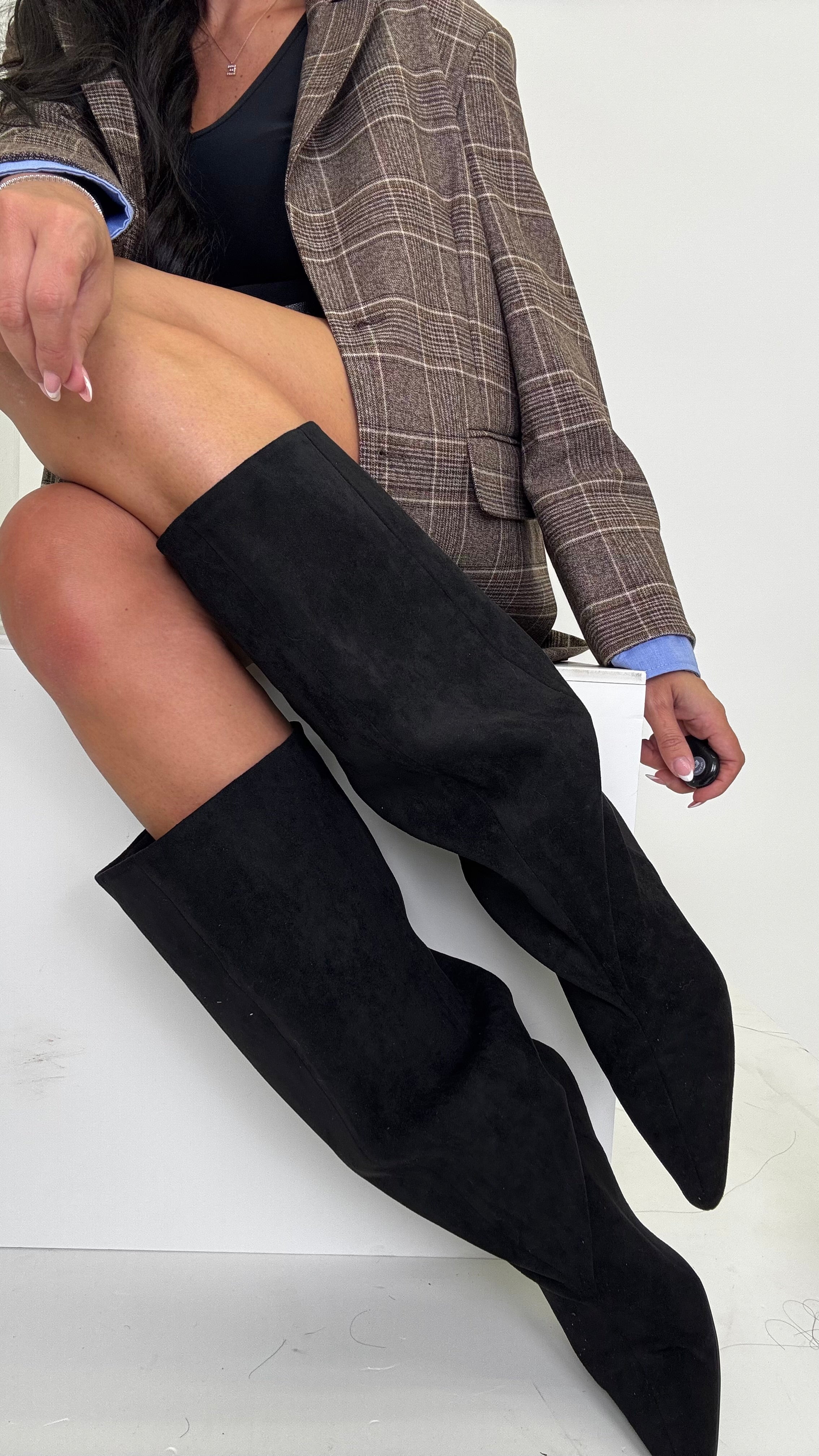 Stivale in camoscio nero