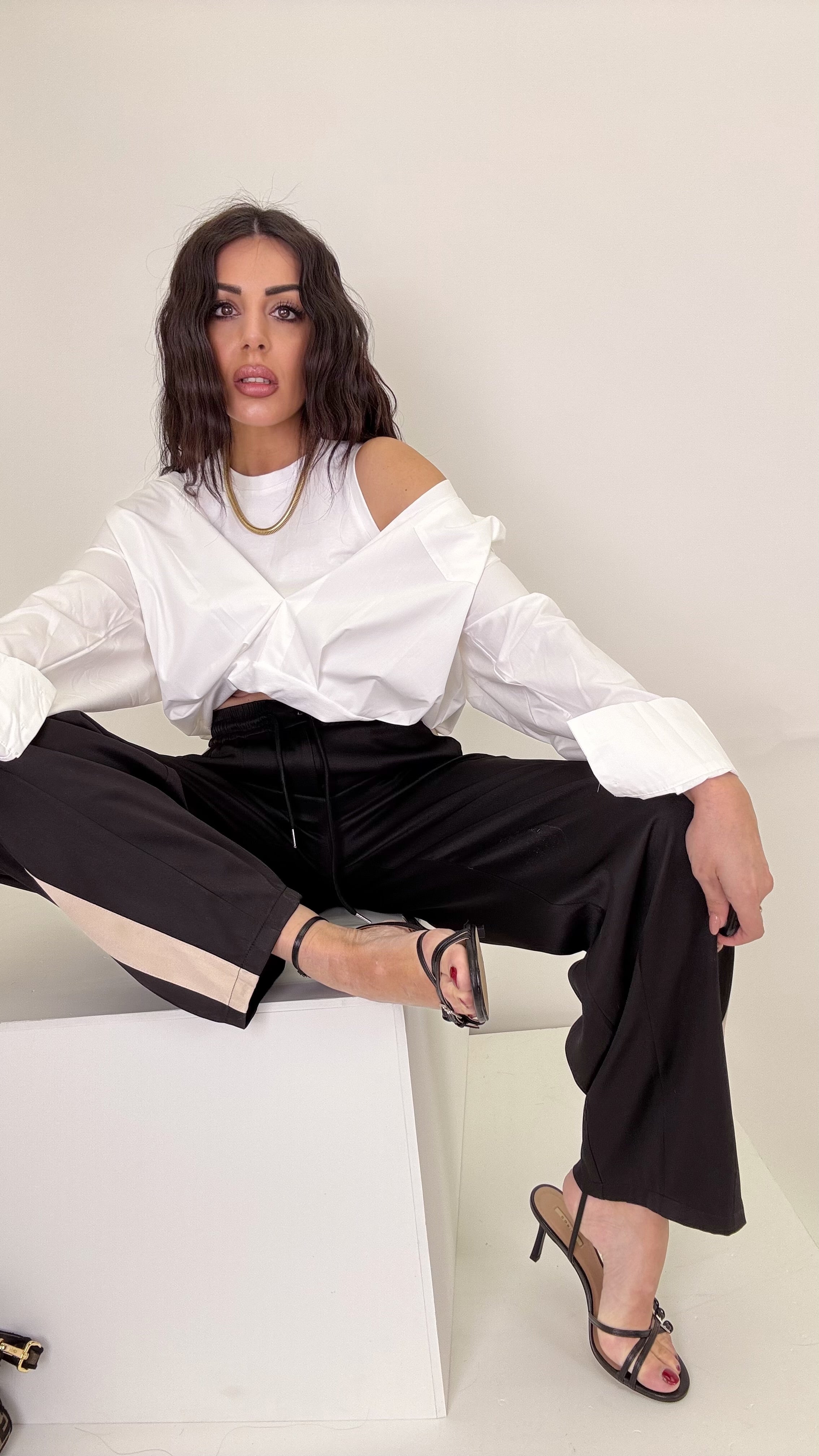 Camicia canotta integrata bianca