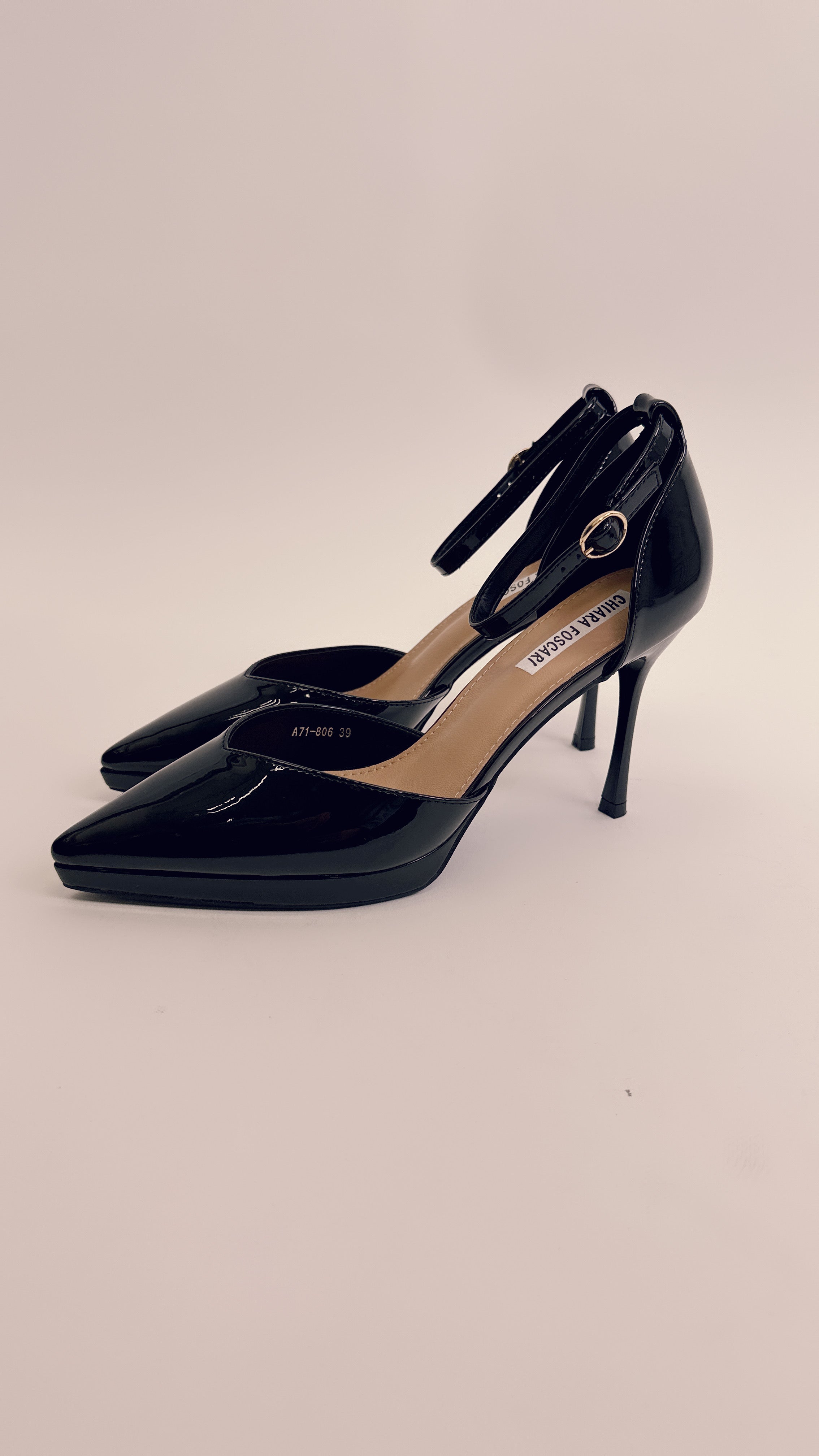 Decoltè in vernice black A71806