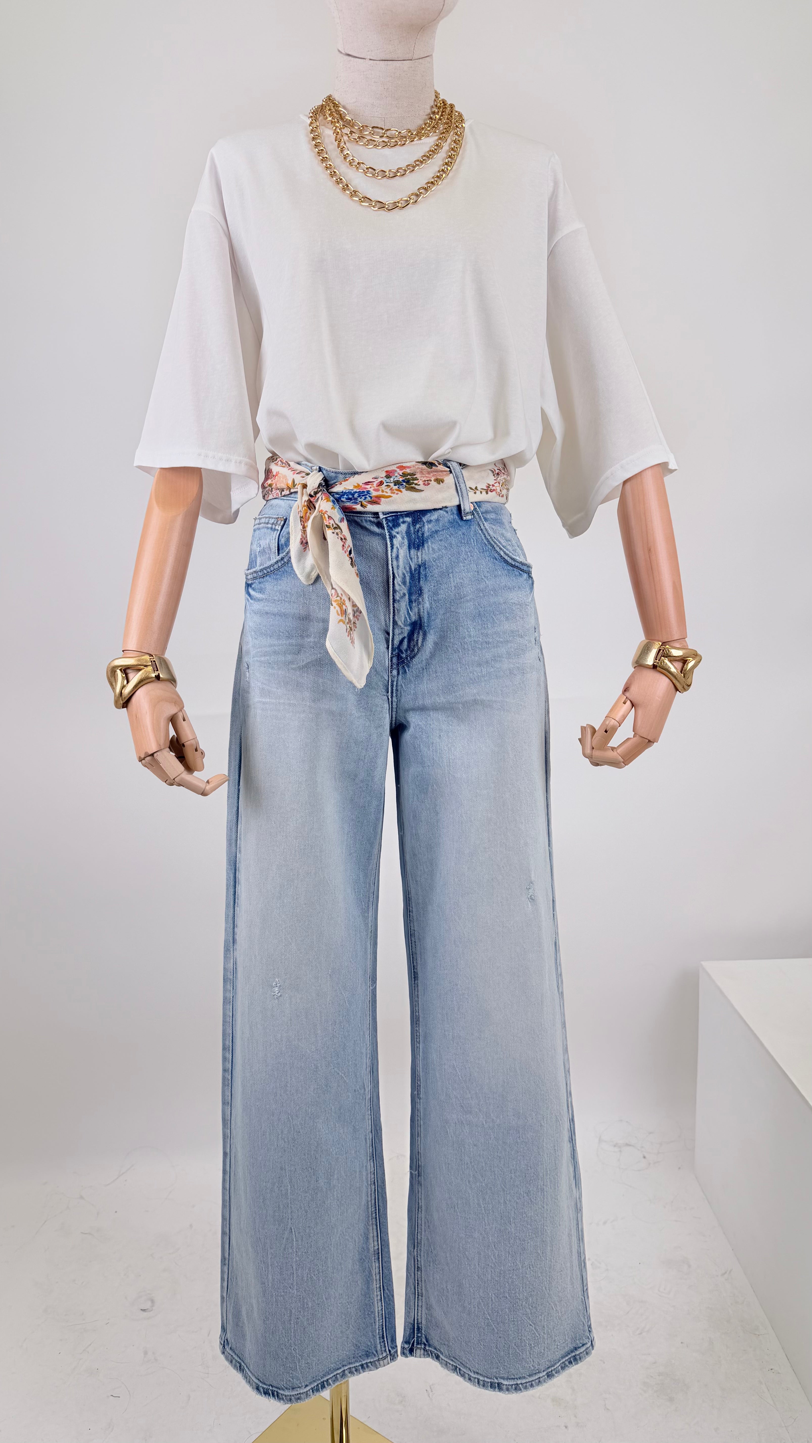 Denim con foulard