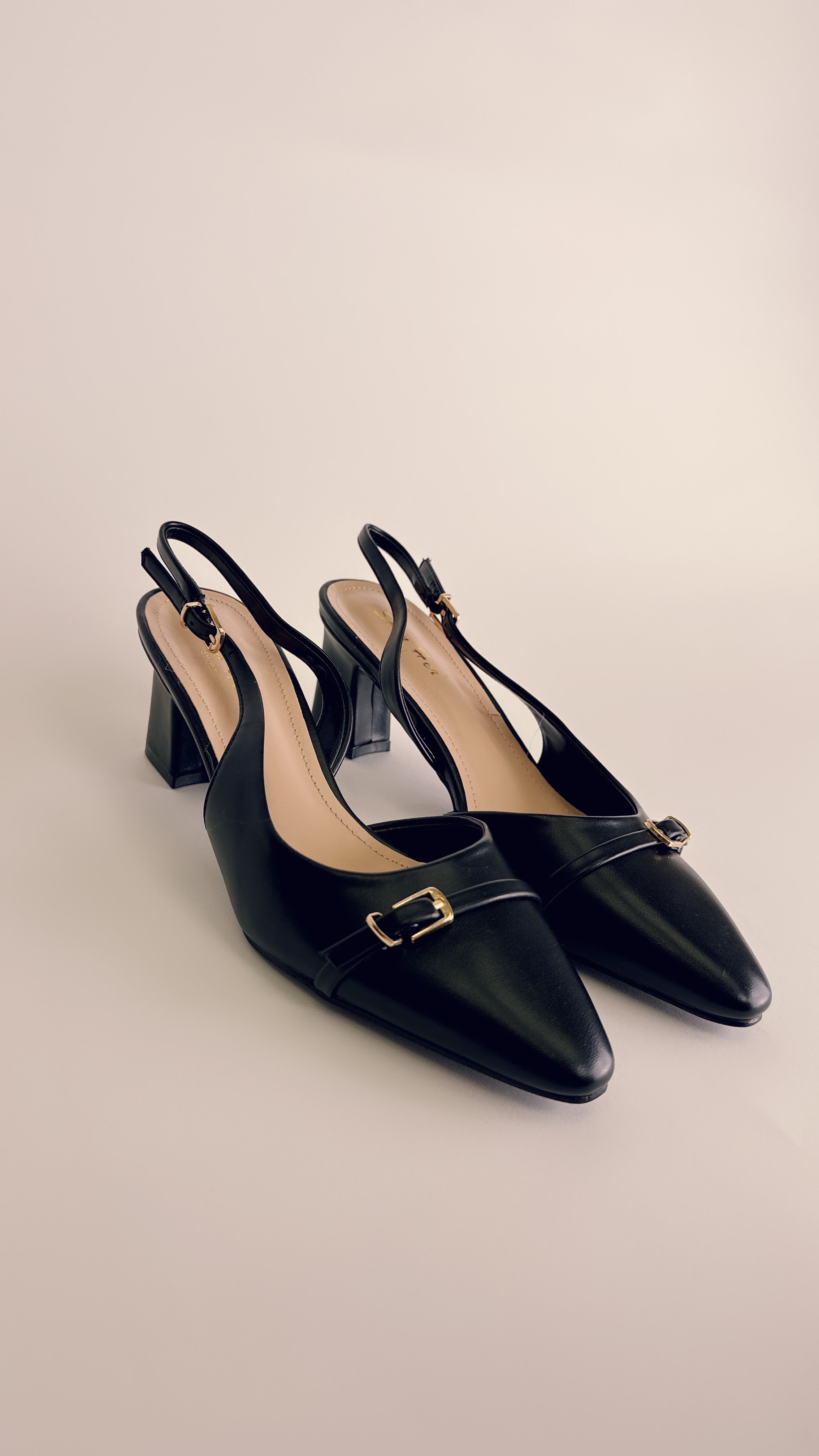 Slingback black m106