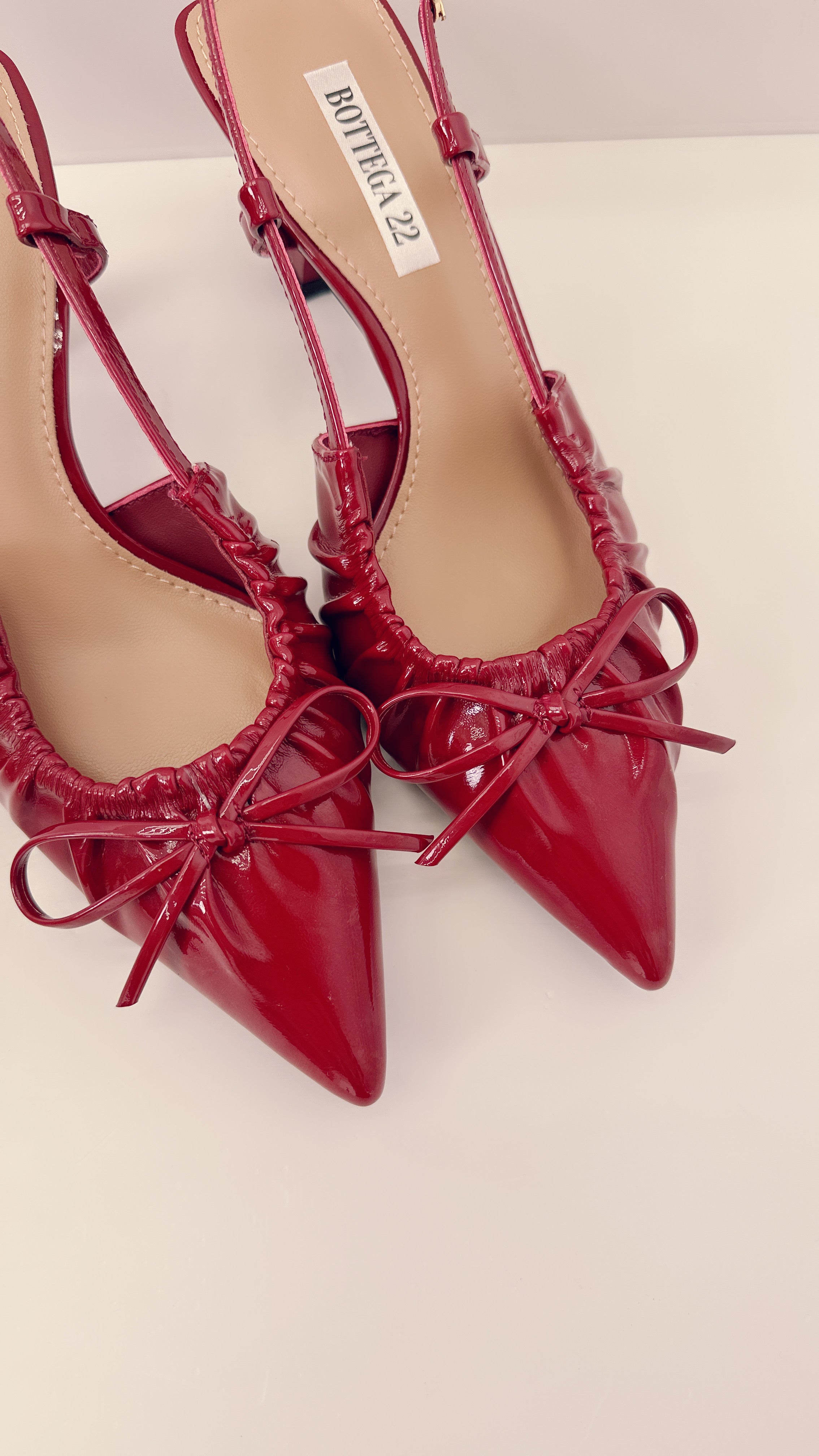 Decoltè fiocco rosso