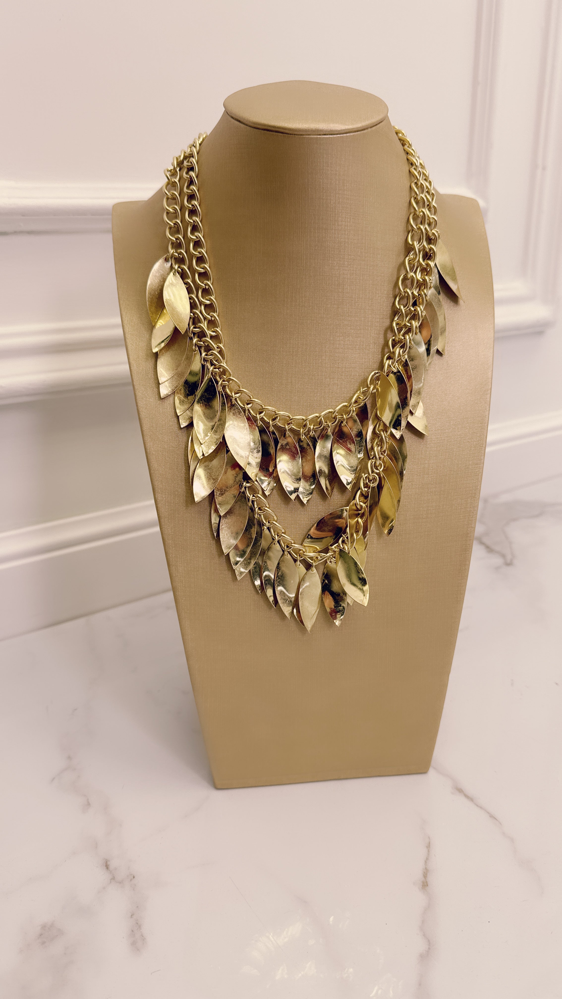 Collana foglie oro