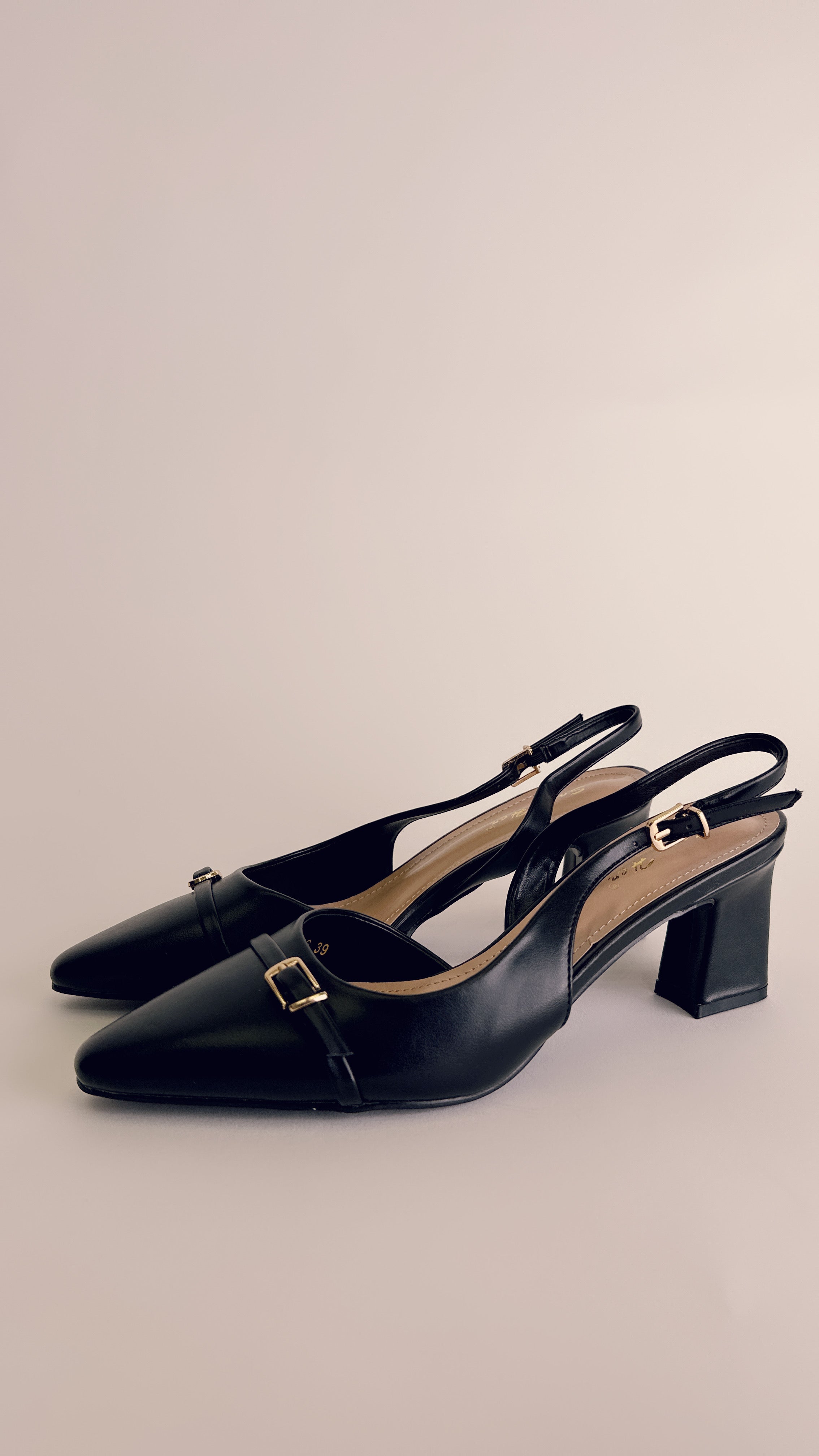 Slingback black m106
