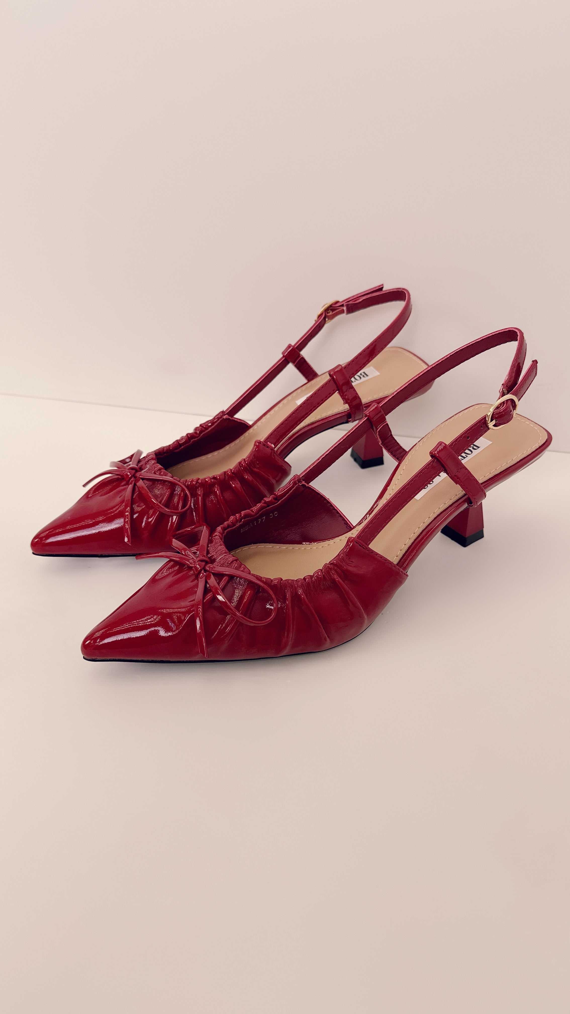 Decoltè fiocco rosso