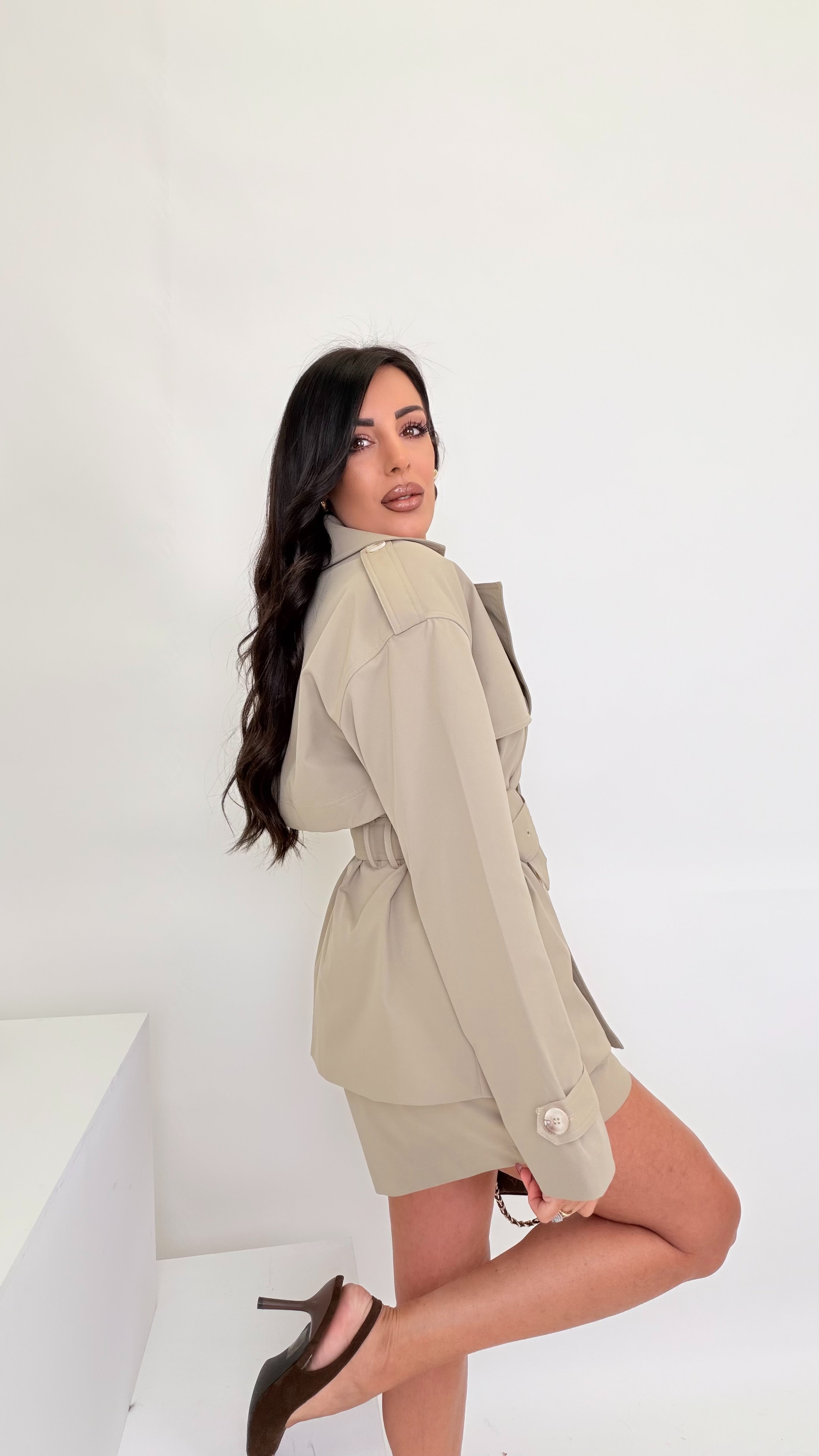 Trench corto + cintura