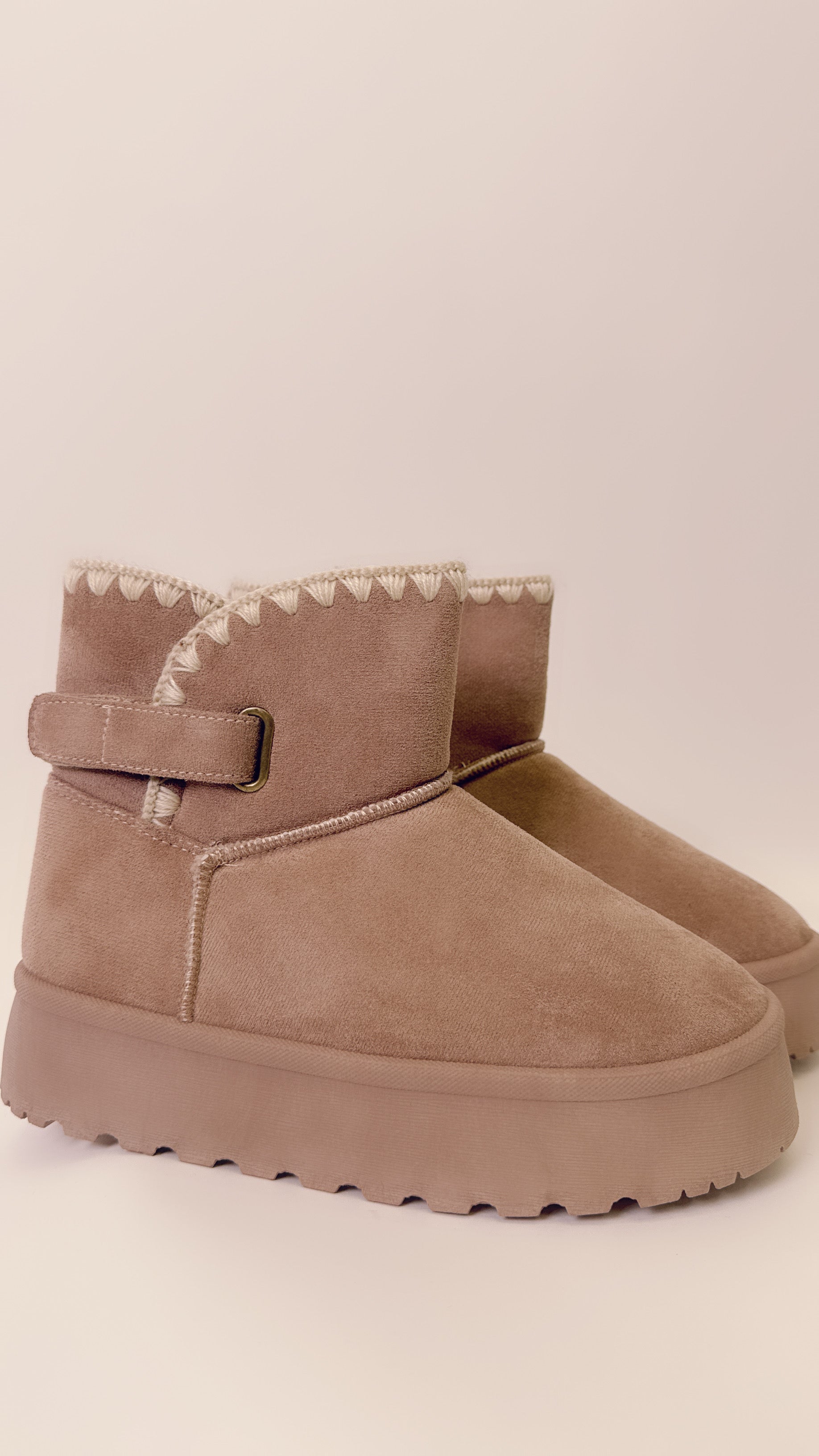 Stivaletto con lana interna xd9278