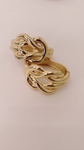 Bracciale rigido nodo