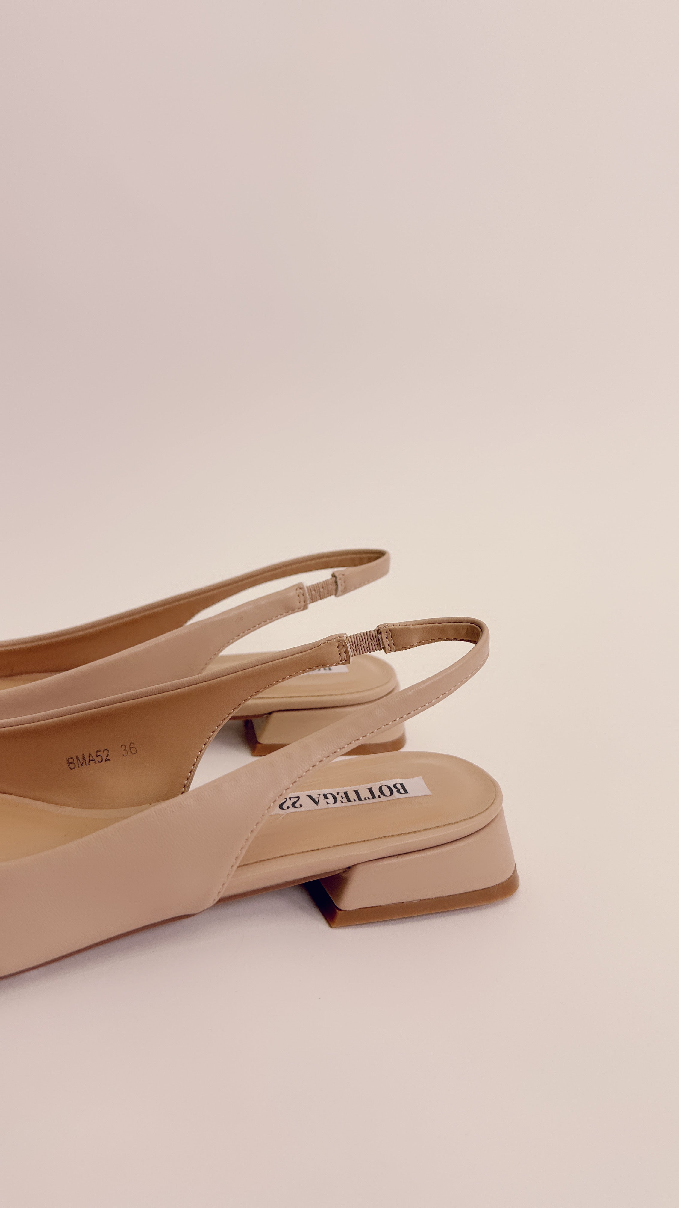 Ballerina nude punta a contrasto