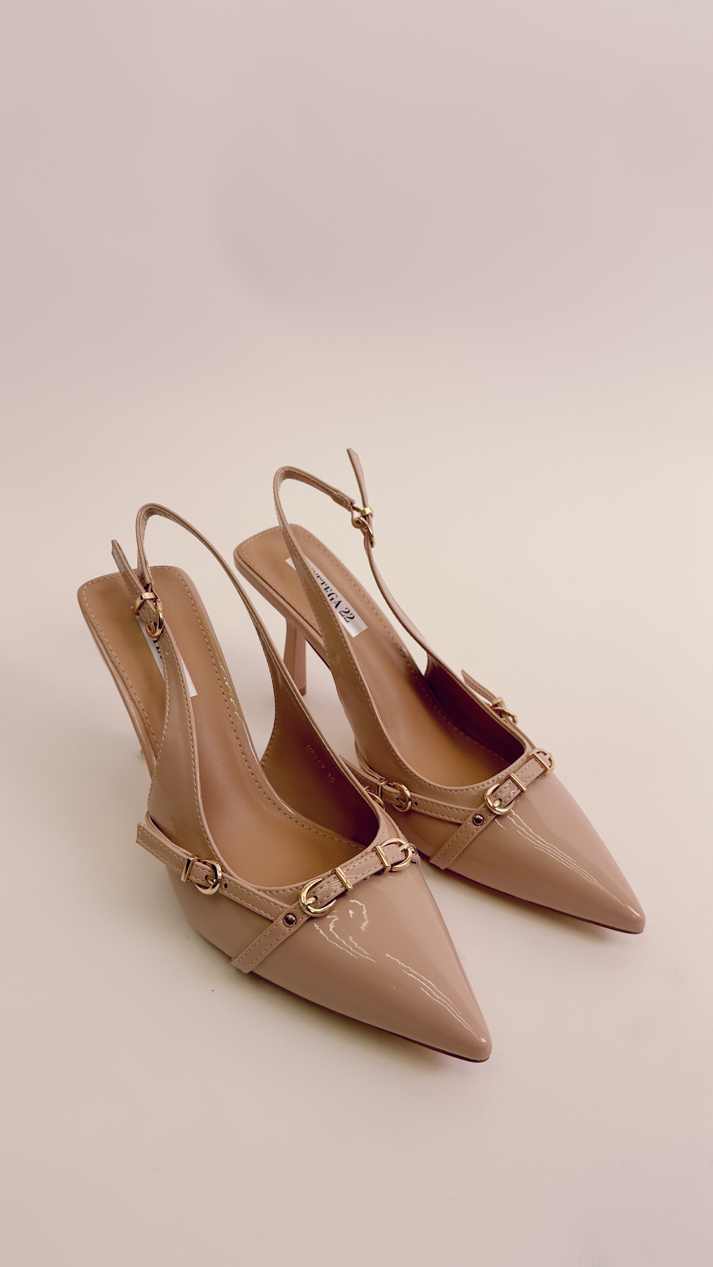 Slingback in vernice nude MBA17