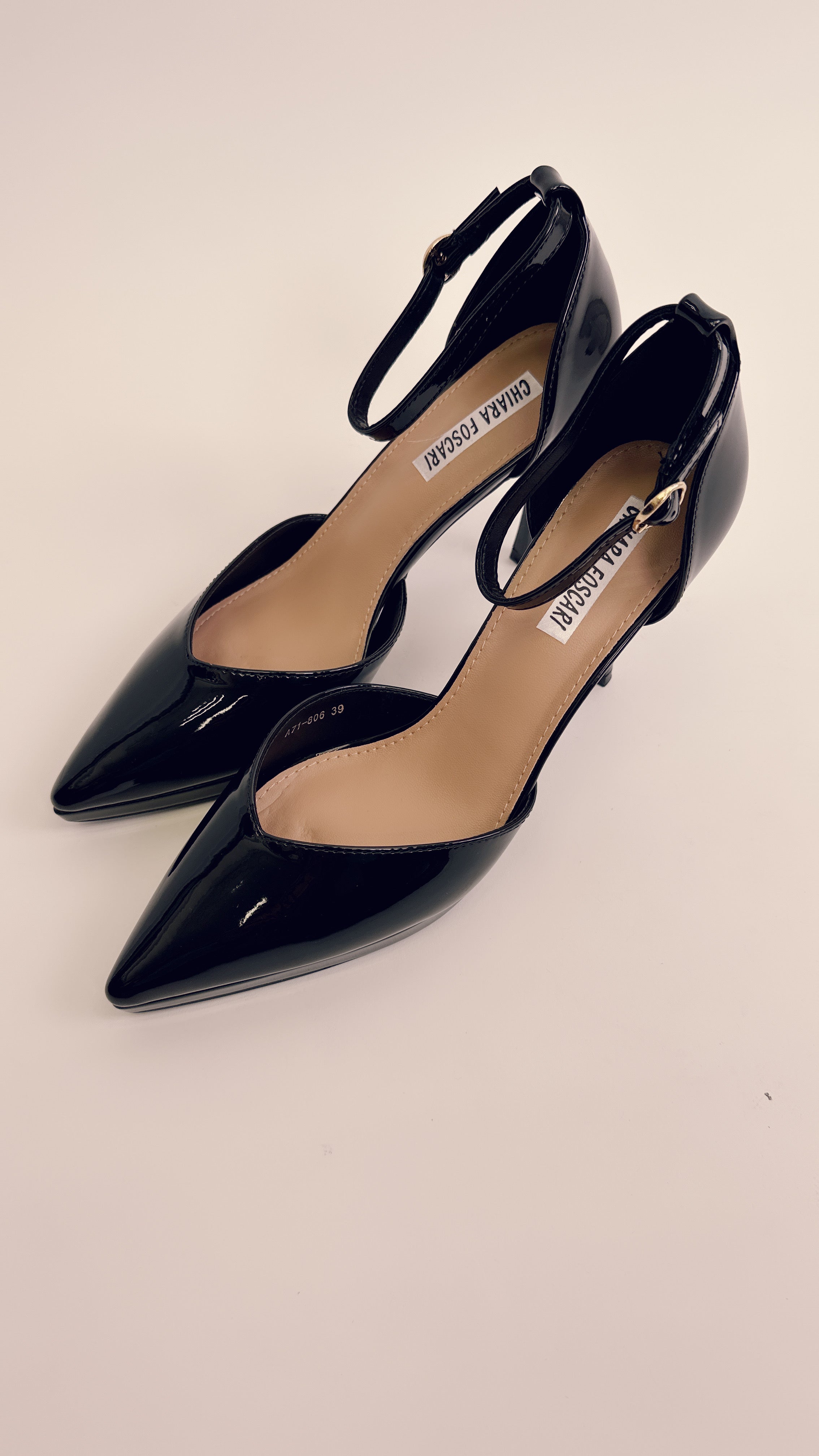 Decoltè in vernice black A71806