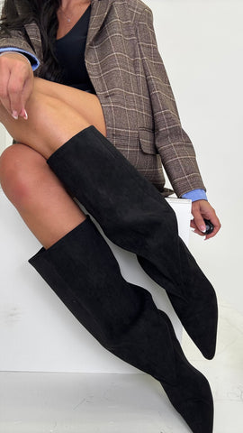 Stivale in camoscio nero