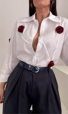 Camicia con rosa bordoux