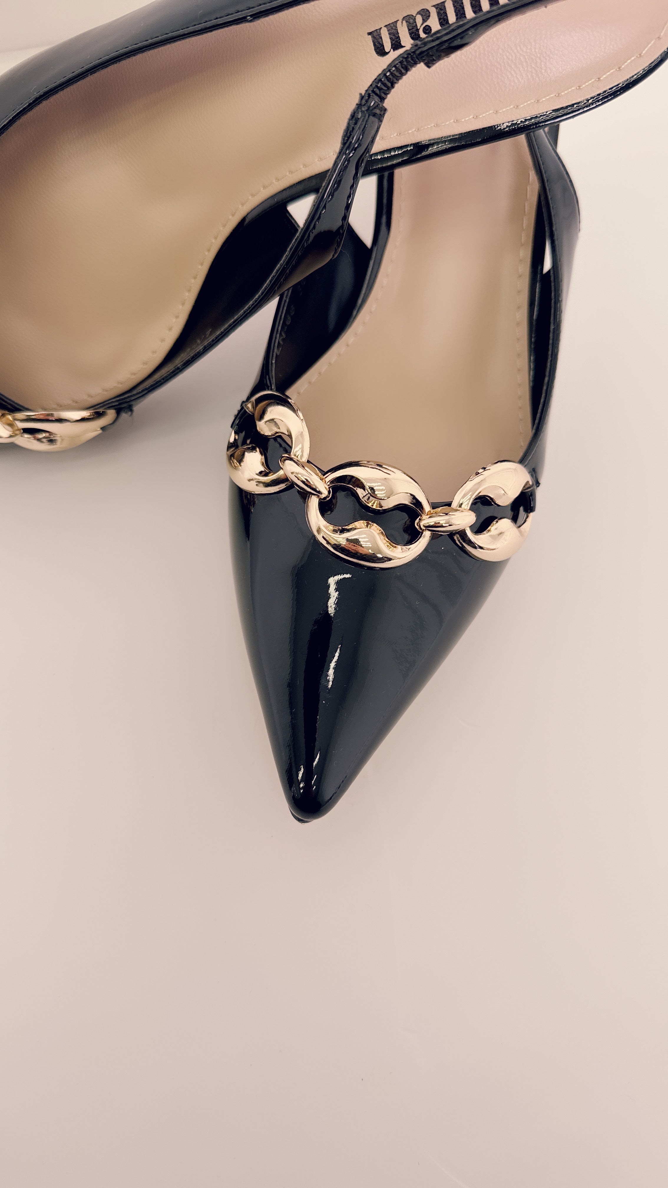 Slingback vernice nera