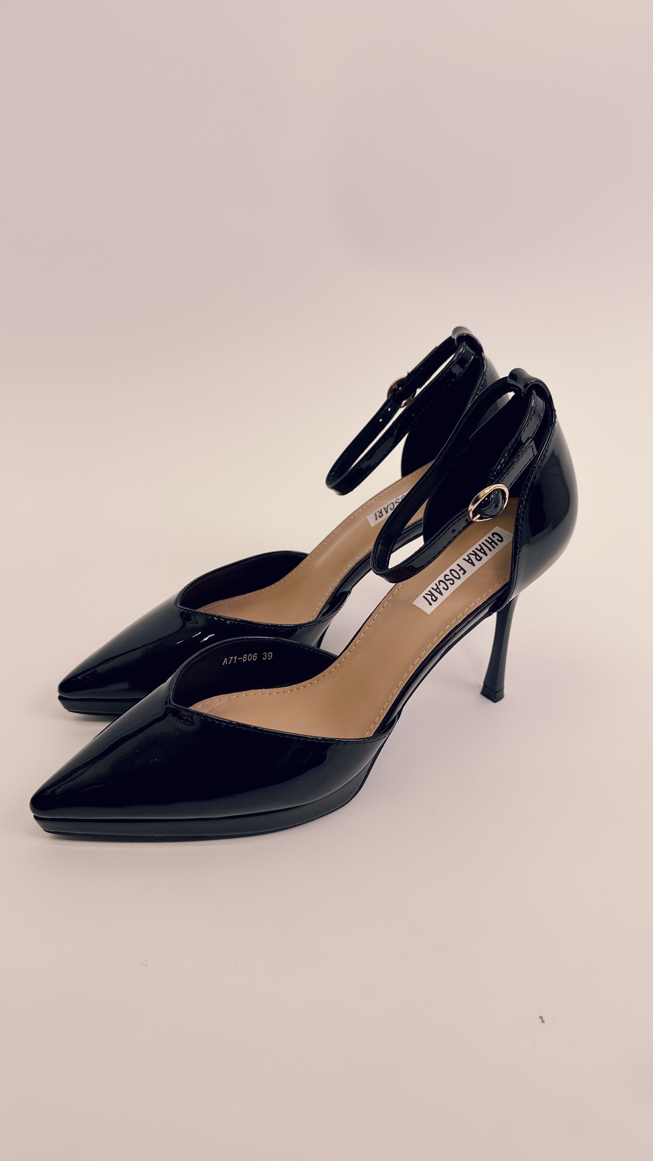 Decoltè in vernice black A71806