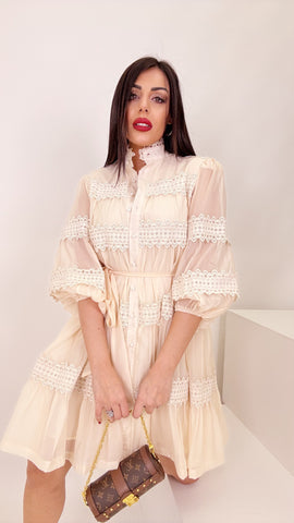 Dress bonton