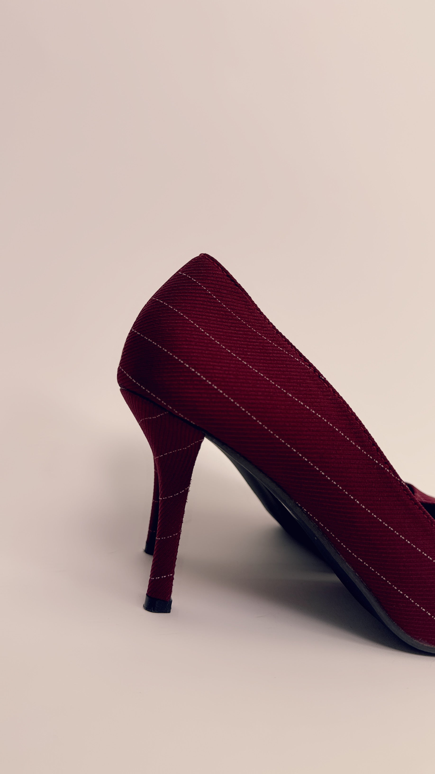 Decoltè gessato bordeaux