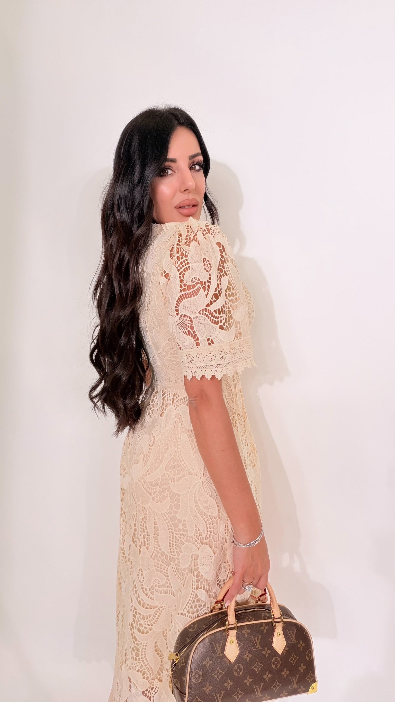 Abito lungo in pizzo